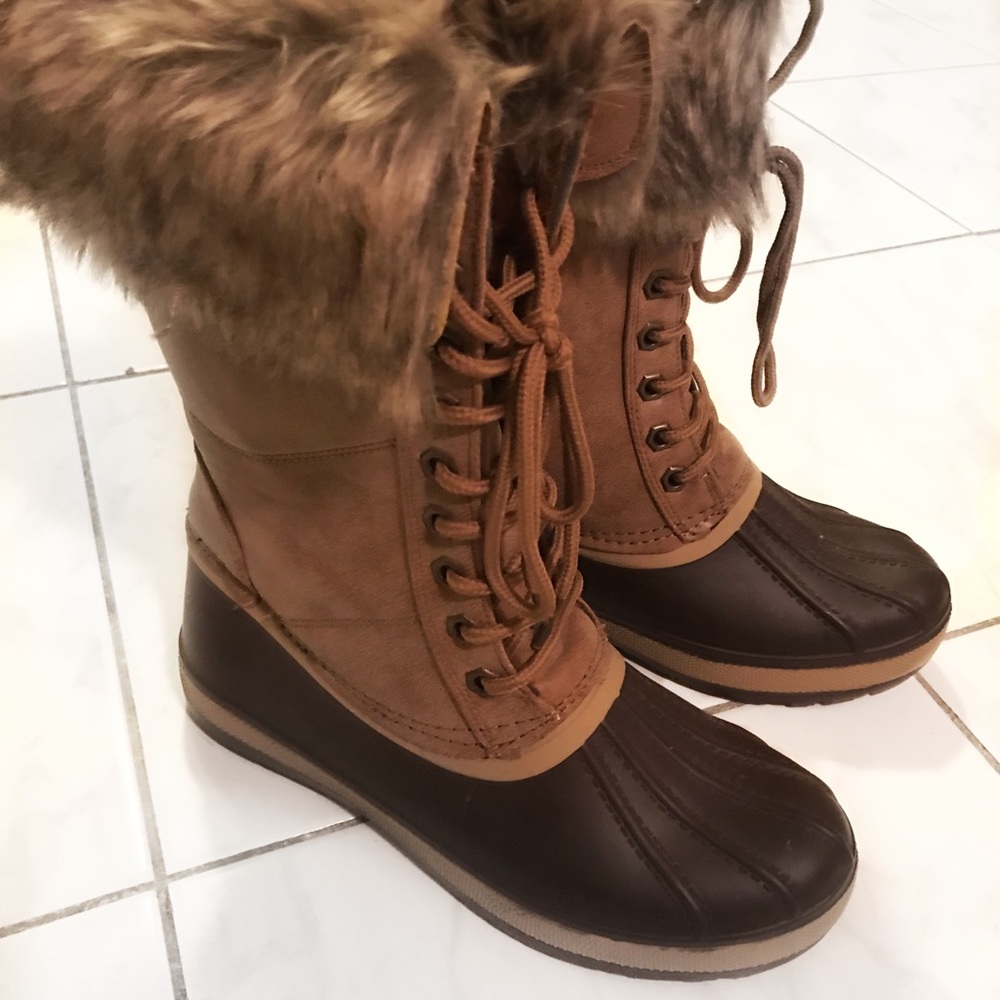 Women's Lace up Waterproof Snow Duck Fur Boot